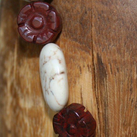 Hand made necklace Brecciated Jasper Magnesite semi precious stone beaded - Picture 2 of 3